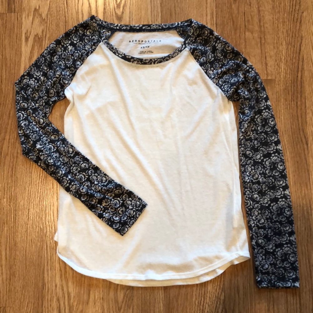 Aeropostale Long Sleeve Crew